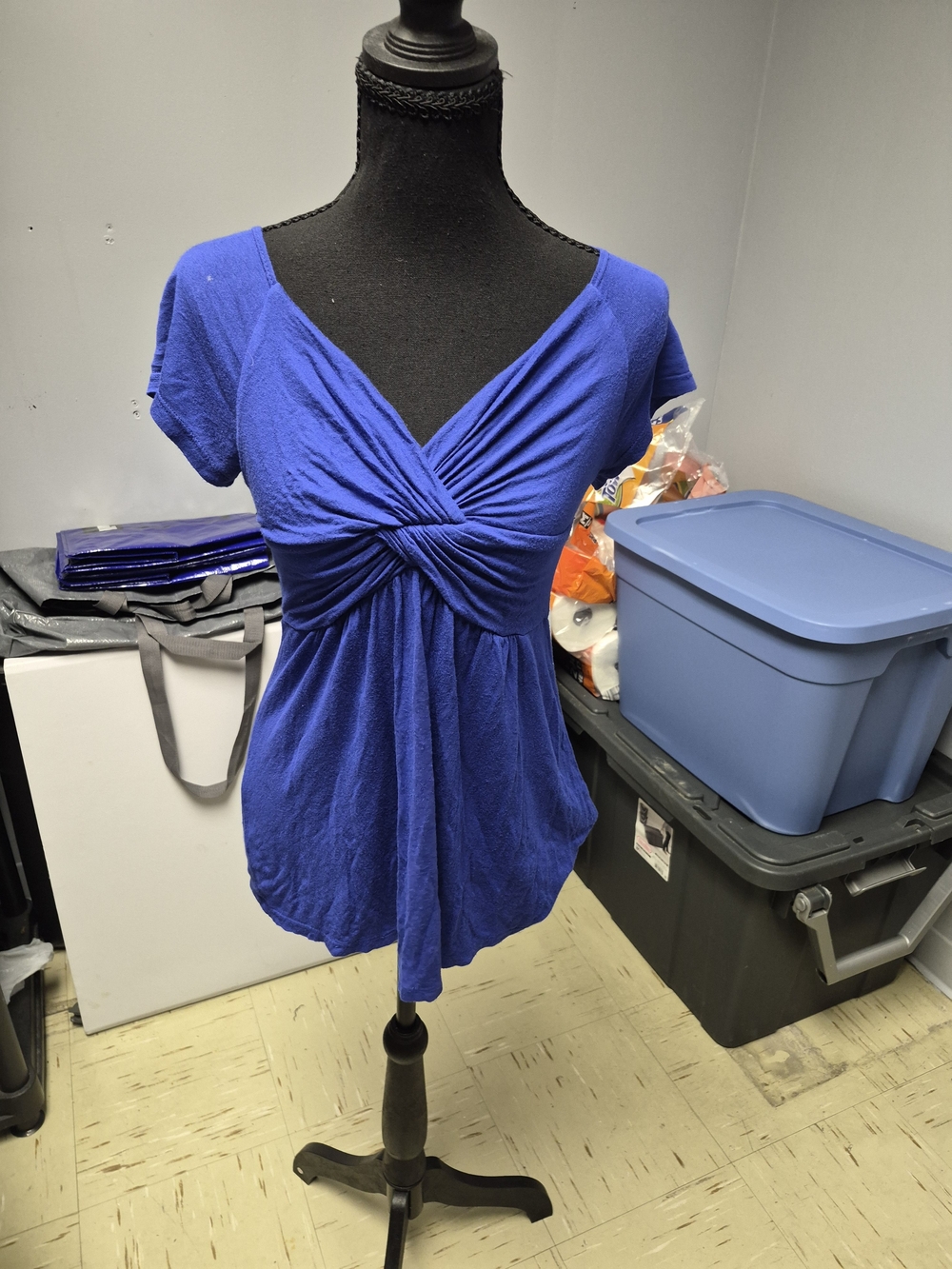 cha cha vente Royal Blue Knot-Front V-Neck Short Sleeve Tunic